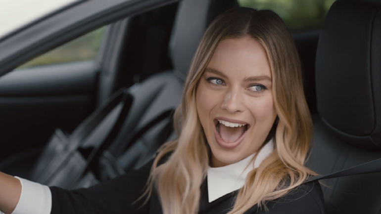 Ποια εταιρεία έχει ως πρέσβειρα την πανέμορφη Margot από το «Λύκο της Wall Street»;